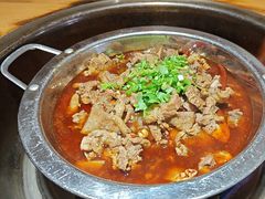 -大众跷脚牛肉馆·非遗传承单位(峨眉山店)