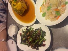 -闫府私房菜(恒隆店)