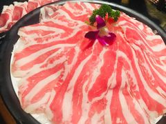 -老牌坊云南鱼豆花火锅(爱建店)