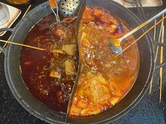 -鹿鸣山草本茶香火锅(园西路店)