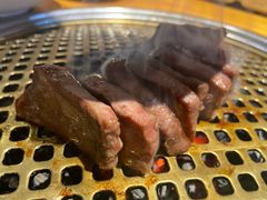 厚切牛舌-唯成•韩国炭火烤肉 유성고기