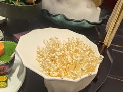 -鼎泰亨·海鲜牛肉餐厅(滨江店)