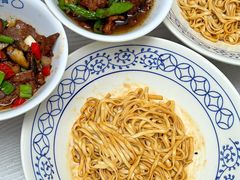 -李与白包子铺(桐梓林店)
