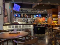 -JINNS锦时 steak&pizza(浸信会礼拜堂旧址店)