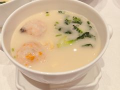 -品海楼·大连海胆锅贴馆(东港店)