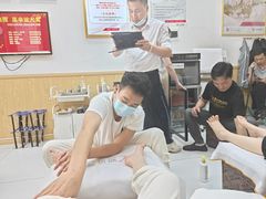 -郑远元专业修脚房(乐山通江街店)