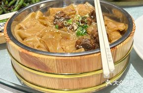 Stir-fried Garlic Steamed Chencun Noodles