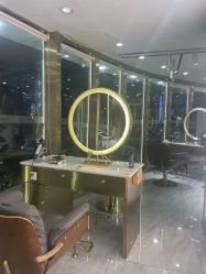 -一東造型烫发染发