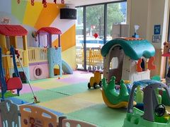 -哲学苑亲子园·早教婴儿托育·婴儿游泳(颐龙湾店)