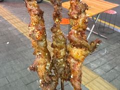 -巴汗羊肉串烧烤店