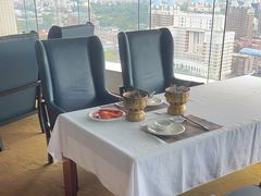 -云顶旋转自助景观餐厅