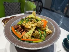 -三江源美食城