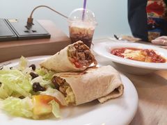 -班达拉奈克国际机场