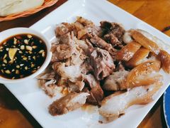 烙饼卷肘子-生活本该如此北京小馆(周庄嘉园店)