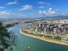 -叠彩山景区