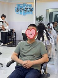 -V7 HAIR SALON