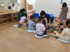 -希溪谷半山街道蒙氏托育(万科公园里校区)