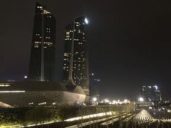 -南京眼步行桥
