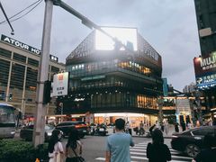 -江燕路万科里