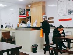 大堂-古徽州馄饨店(宝安路店)