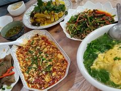-洪霞餐馆