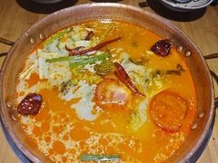 -洱火云南酸菜牛肉火锅(石景山当代商城店)