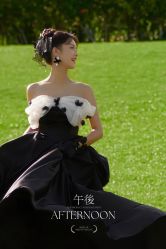 -现代经典婚纱摄影