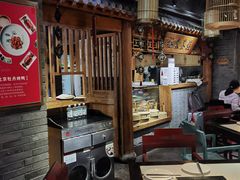 大堂-京味斋·北京烤鸭(华威桥北工大店)