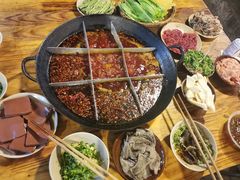 -岗上渣渣老火锅(两路口店)