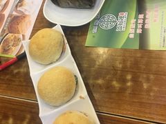 酥皮焗叉烧包-添好运点心专门店(深水埗店)