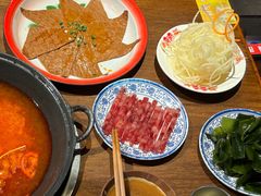 -萍姐火锅·公路夜市(武汉首店)