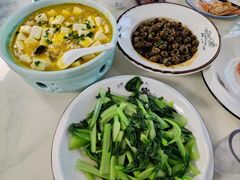 -七的湖·晚芳亭·阳澄湖农家菜·大闸蟹(莲花岛店)