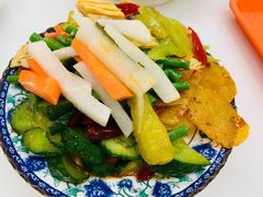 素拼-陆元丰·兰州纯汤牛肉面(自强西路店)