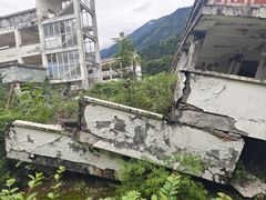 -四川汶川特大地震漩口中学遗址