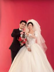 -雪中彩影婚纱摄影·微光艺术中心