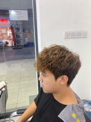 -乾健·烫染·接发SALON