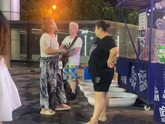 -眼镜哥浦江夜宵大本营