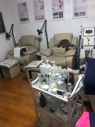 -杉惠素颜美妆皮肤管理中心