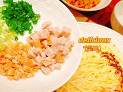 -荣家黄鱼面(前滩太古里店)