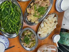 -无名牌猪脚店
