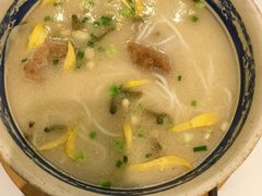 -新世界·过桥米线宴