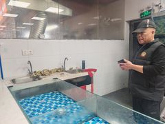 -养牛邓·潮汕牛肉海鲜自助火锅(广州店)