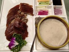 -中茵皇冠假日酒店·棕榈岛湖畔餐厅