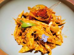 敲糖棒棒鸡-辛香汇·现炒川菜(淮海路百盛店)