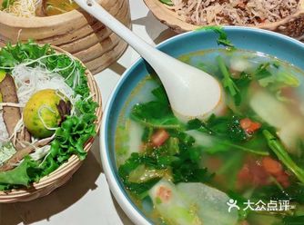 在这家餐厅寻找春天春日吃喝记｜傣味民族家乡菜