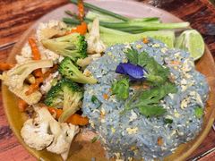 -Pad Thai Kratong Thong by ama