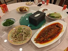 -鸿宾楼(展览馆路店)