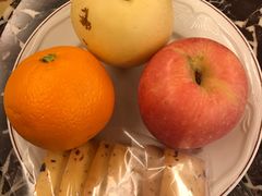 -深圳富苑皇冠假日套房酒店