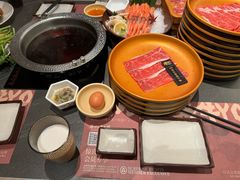 -牛YO寿喜烧·铁板烧和牛火锅自助(市府恒隆店)
