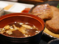 -牛かつもと村(原宿店)